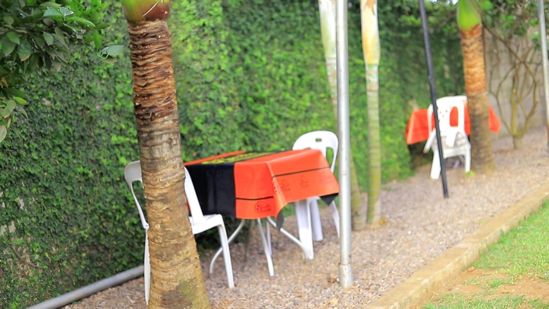 Rustic Gardens Bed & Breakfast Kitunzi Lungujja Kampala Buitenkant foto