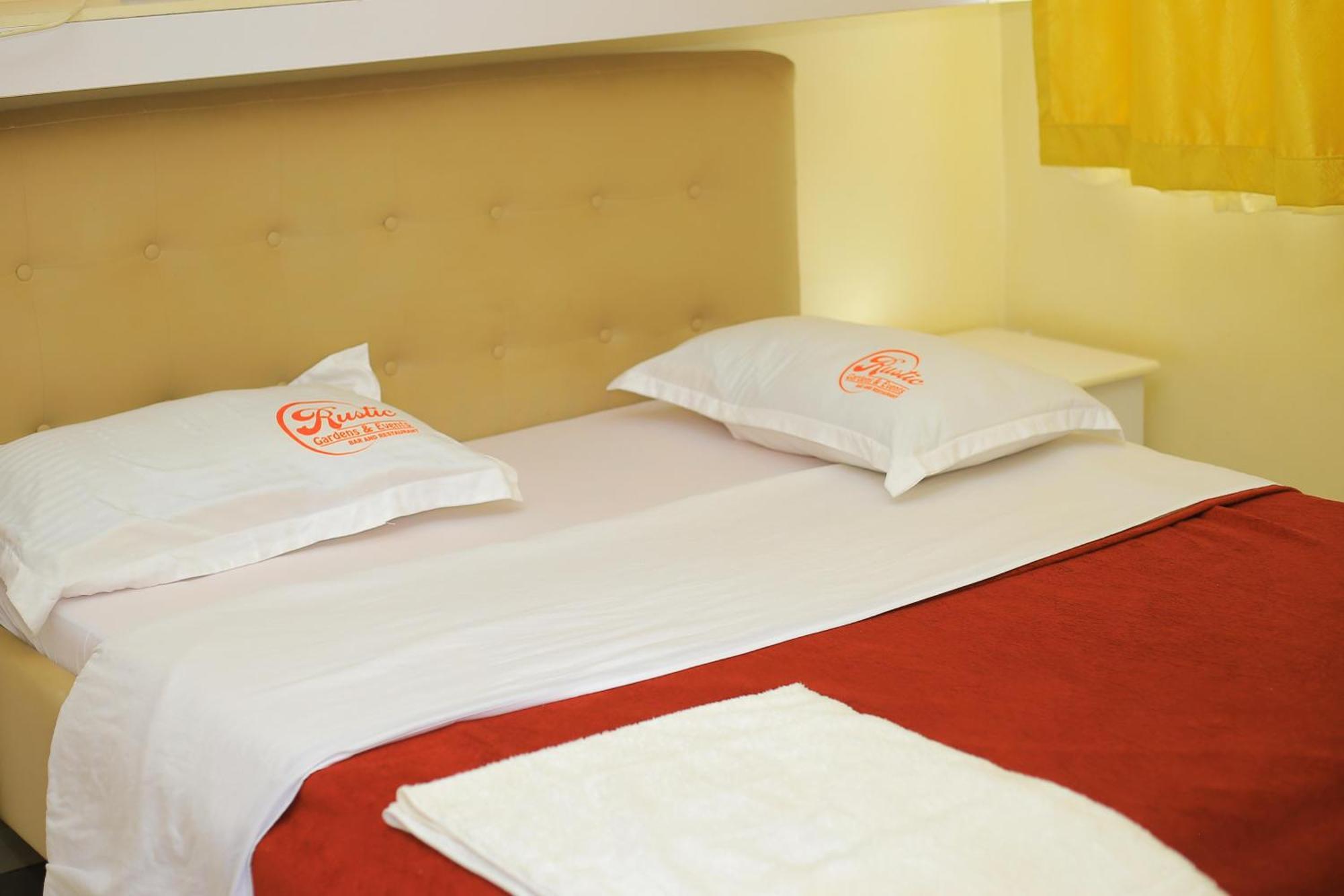 Rustic Gardens Bed & Breakfast Kitunzi Lungujja Kampala Buitenkant foto