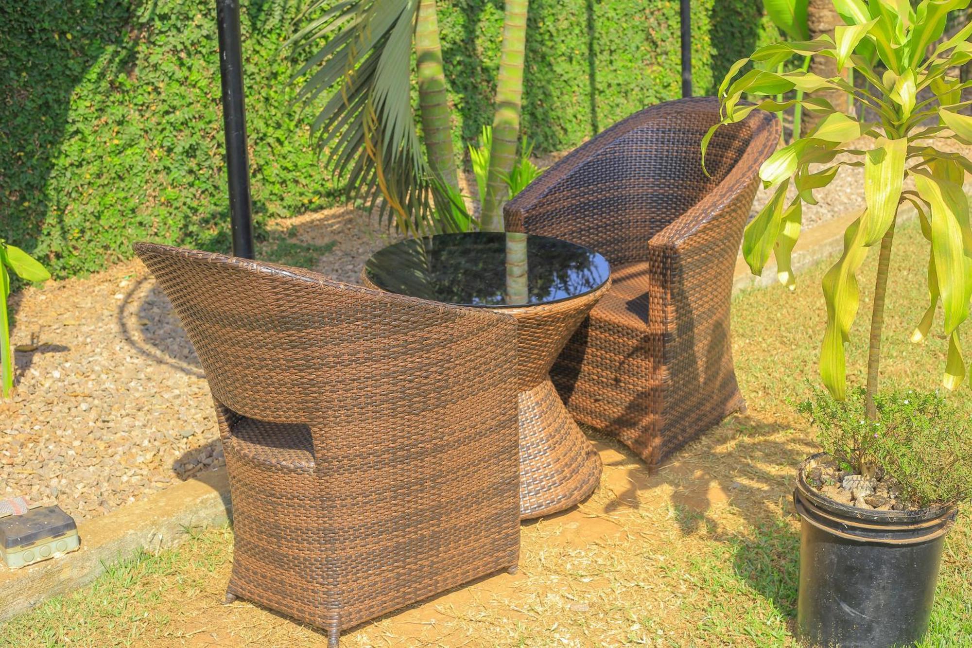 Rustic Gardens Bed & Breakfast Kitunzi Lungujja Kampala Buitenkant foto